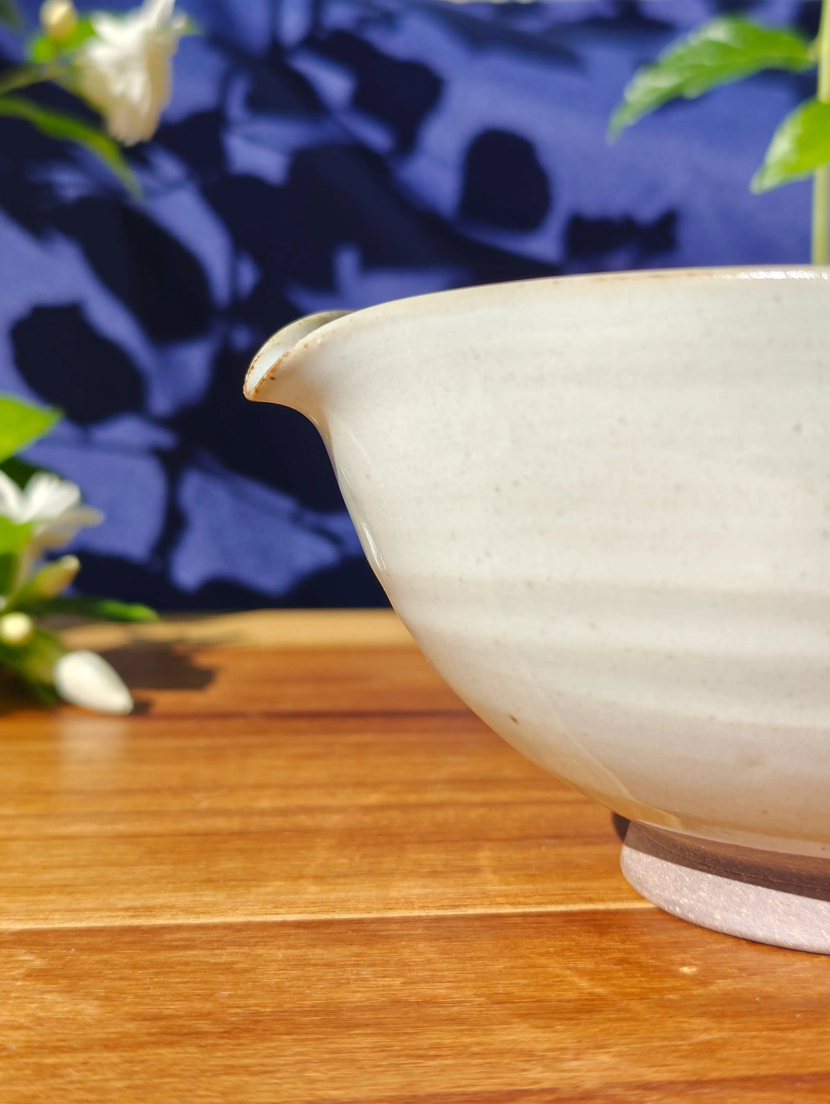 Spouted tea bowl | Rito Aoshima 利陶青嶋 My Store